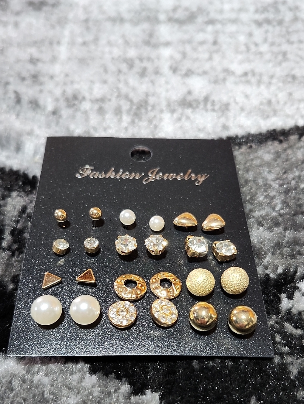 NWOT SET-OF-12 FASHION JEWERLY VARIETY DESIGNS STUD EARRINGS